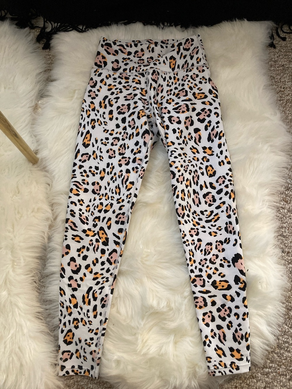 Kensie Girls' White Leopard Print Leggings with Pink & Gold Spots